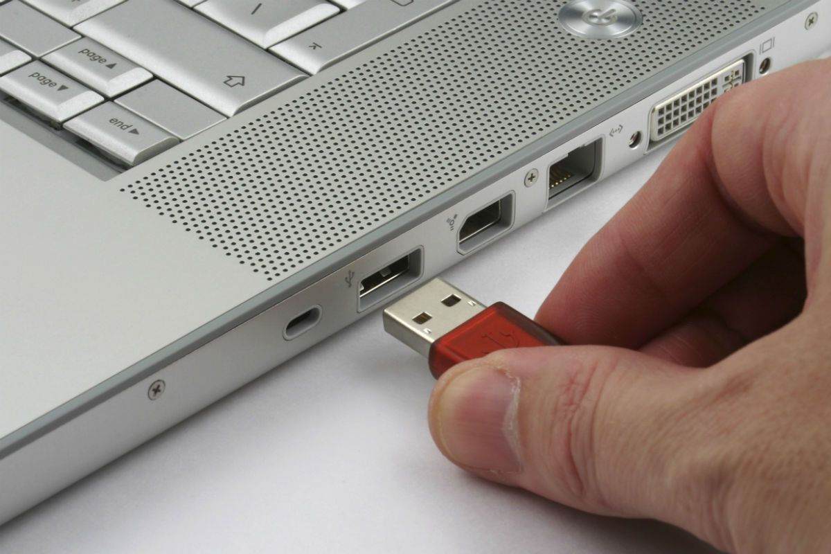 USB Bellek İçi Boş Görünüyor Çözümü