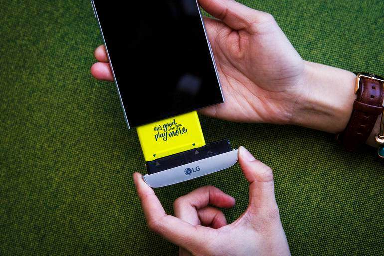 LG G5 LG V10 - En Yüksek Ekran Çözünürlüğüne Sahip Akıllı Telefonlar