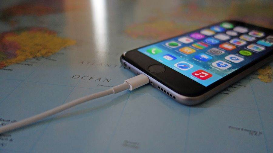 Telefon Şarjı Hakkında Doğru Bilinen 7 Yanlış Telefon Şarjı Hakkında Doğru Bilinen 7 Yanlış