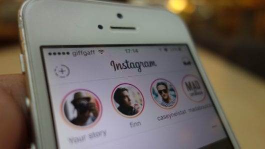 Instagram Hikayeye Anket Nasıl Eklenir ?