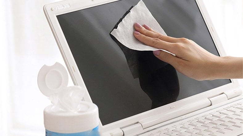 Laptop Ekran Temizliği Nasıl Yapılır?