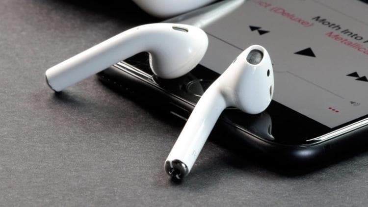 AirPods şarkı değiştirme,AirPods şarkı atlatma,AirPodsda sonraki parçaya geçme,AirPods kullanımı